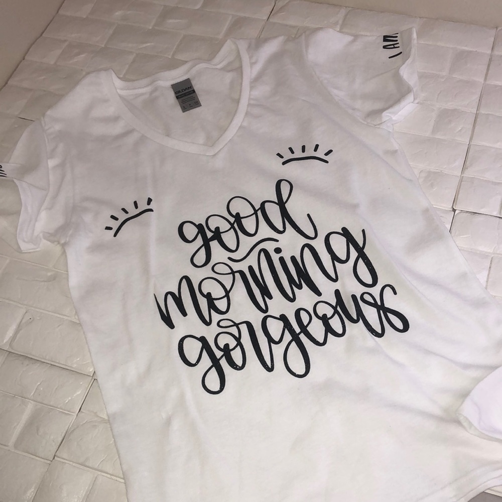Custom-made V-neckT-shirt